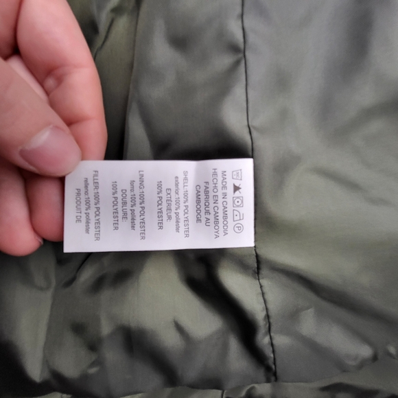 Michael Kors Women's Green Puffer Vest Medium NWT Lightweight MSRP $125 - Picture 7 of 12